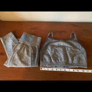 GymShark Seamless Grey Leggings and Sports Bra